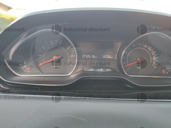 2#10175 Autovettura Peugeot 208 in vendita - foto 2
