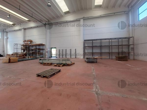 1#10178 Macchine, attrezzature da lavoro e rimanenze varie in vendita - foto 1