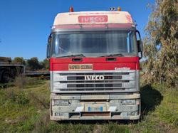 Trattore stradale Iveco MAGIRUS  semirimorchio - Lotto 33 (Asta 10183)