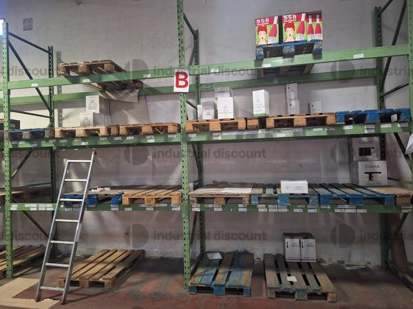 Scaffalature in vendita