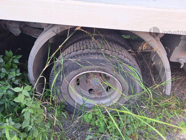 11#10195 Furgone isotermico RENAULT TRUCKS in vendita - foto 2