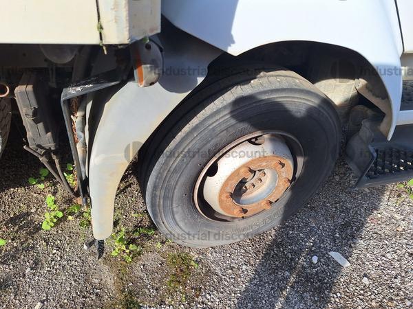 11#10195 Furgone isotermico RENAULT TRUCKS in vendita - foto 3