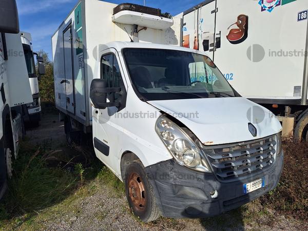 13#10195 Furgone isotermico RENAULT TRUCKS R3500 in vendita - foto 2