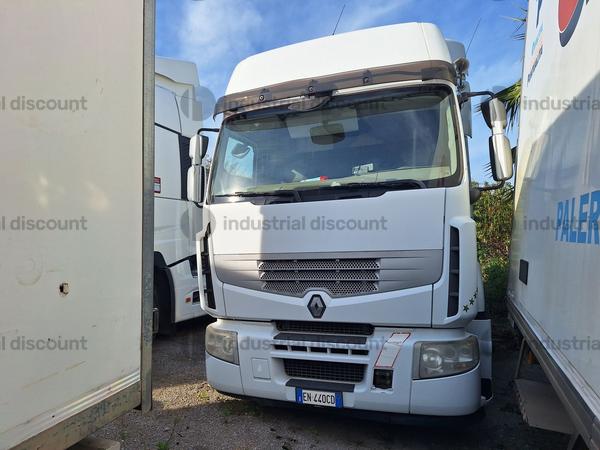 17#10195 Trattore stradale RENAULT TRUCKS 460DXI in vendita - foto 2