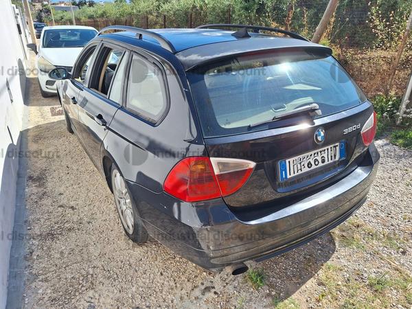 3#10205 Autovettura BMW 320d in vendita - foto 4