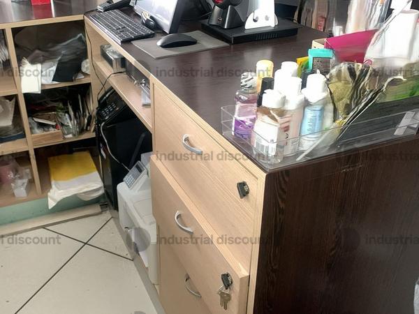 1#10207 Invito a offrire scaffalature e arredi di profumeria in vendita - foto 29