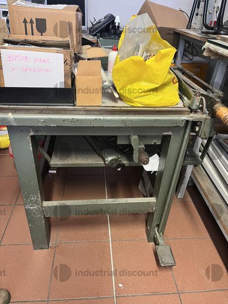 Macchine taglio tessuti in vendita