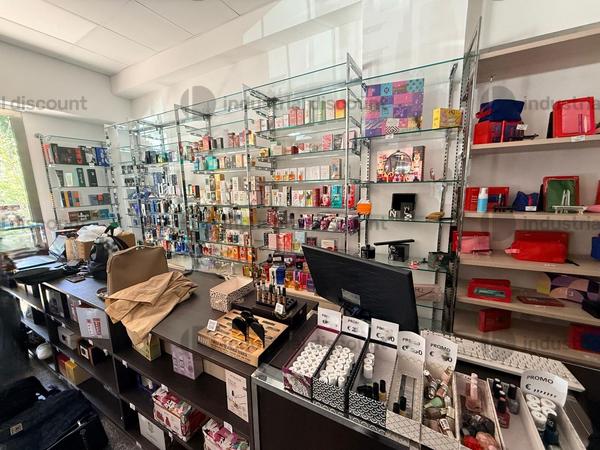 1#10238 Articoli di profumeria igiene personale trucchi ed accessori vari in vendita - foto 37