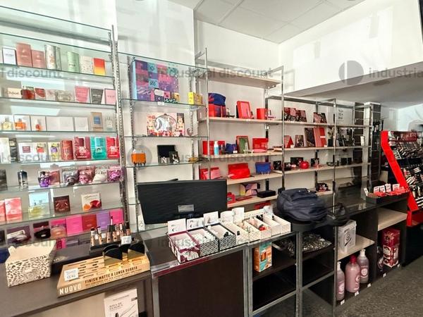1#10238 Articoli di profumeria igiene personale trucchi ed accessori vari in vendita - foto 38