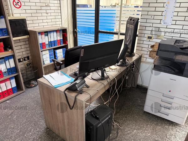 2#10242 Arredamento da ufficio e attrezzatura elettronica in vendita - foto 5