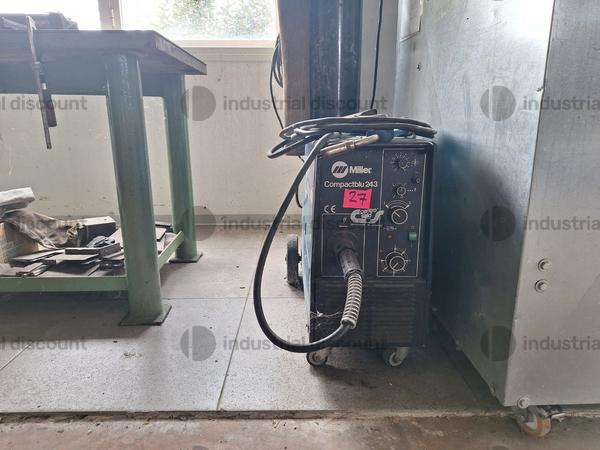 11#10261 Attrezzatura elettronica, meccanica, scaffalature in vendita - foto 15