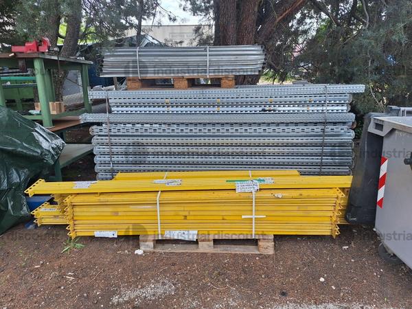 11#10261 Attrezzatura elettronica, meccanica, scaffalature in vendita - foto 42