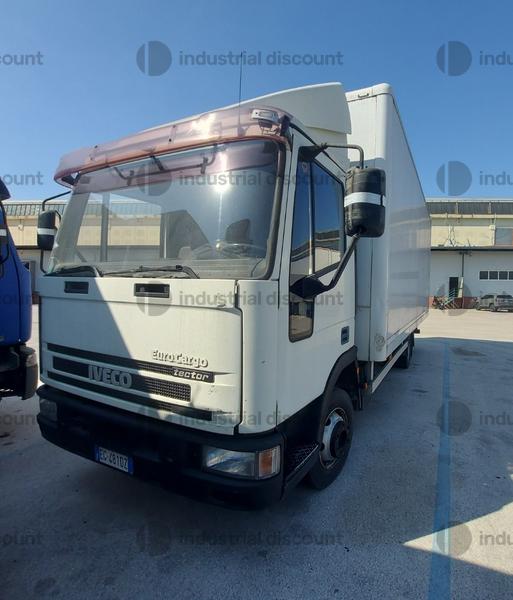 Autocarri in vendita