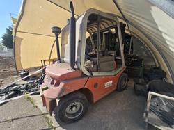 Cesab forklift and various equipment - Lot 4 (Auction 10272)
