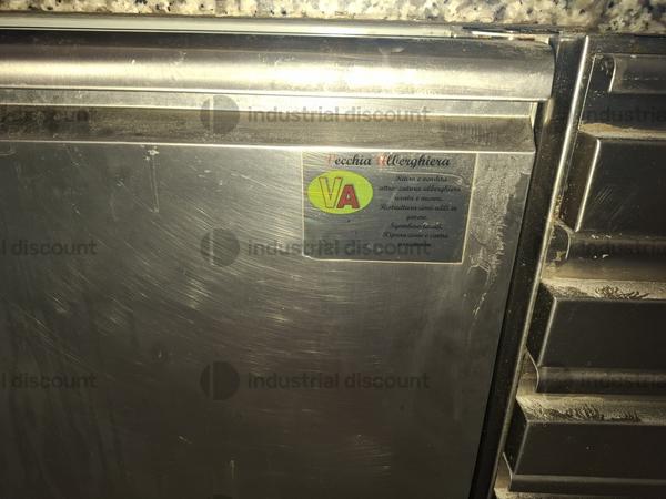 1#10276 Attrezzature per ristorazione e arredi e subingresso voltura di titoli amministrativi di posizioni connesse all'attività in vendita - foto 11