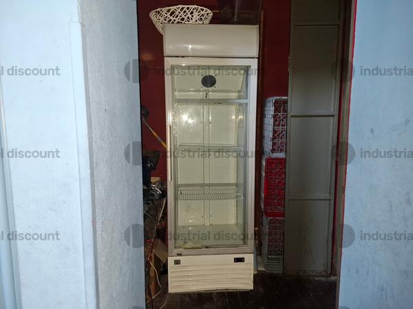 1#10276 Attrezzature per ristorazione e arredi e subingresso voltura di titoli amministrativi di posizioni connesse all'attività in vendita - foto 49