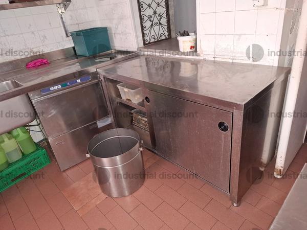 1#10276 Attrezzature per ristorazione e arredi e subingresso voltura di titoli amministrativi di posizioni connesse all'attività in vendita - foto 63