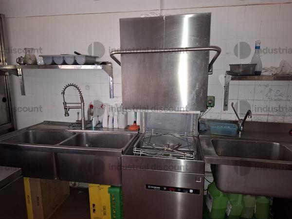 1#10276 Attrezzature per ristorazione e arredi e subingresso voltura di titoli amministrativi di posizioni connesse all'attività in vendita - foto 66
