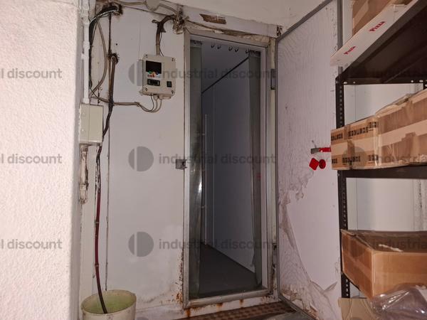 1#10276 Attrezzature per ristorazione e arredi e subingresso voltura di titoli amministrativi di posizioni connesse all'attività in vendita - foto 84