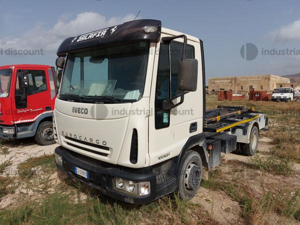 1#10291 Autocarro scarrabile Iveco Eurocargo 100E21 in vendita - foto 2