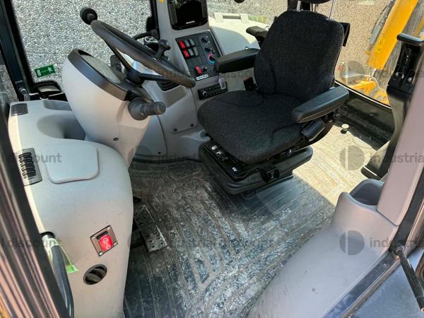3#10314 Terna rigida KOMATSU WB97R-8 in vendita - foto 13