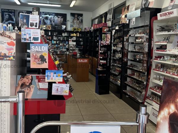 1#10321 Invito ad offrire per arredo e attrezzature negozio in vendita - foto 21