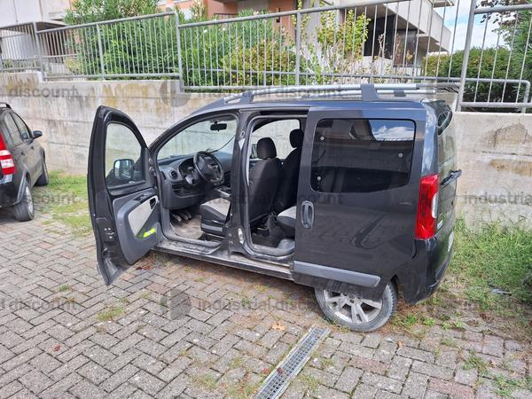 2#10334 Autovettura Fiat Fiorino Qubo in vendita - foto 3