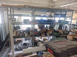 Materiale da officina arredi da ufficio e autocarri Fiat - Lotto 1 (Asta 10335)