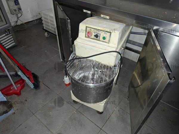 1#10342 Attrezzature accessori e arredi per ristorazione in vendita - foto 44