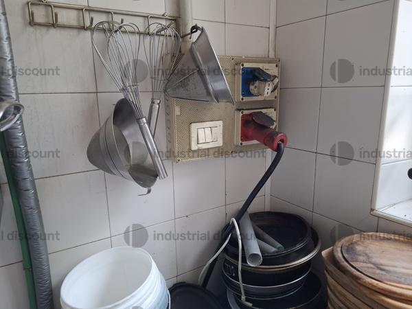 1#10342 Attrezzature accessori e arredi per ristorazione in vendita - foto 86