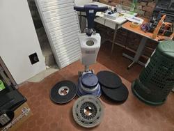 Wirbel cleaning machine  Stihl electric saw  Stihl electric brush cutter  Yamaha motorcycle - Lot 0 (Auction 10375)