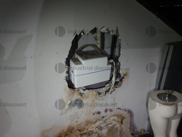 1#10378 Arredi e accessori per negozio in vendita - foto 87