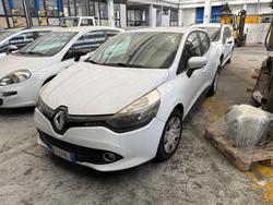 Autocarro Renault Clio - Lotto 8 (Asta 10382)