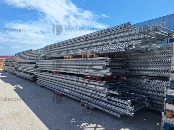 Scaffalature in vendita
