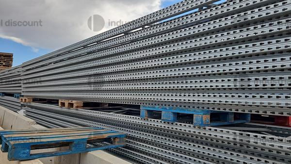 Scaffalature in vendita