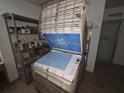Essiccatoio a castello per serigrafia con telai serigrafici - Lotto 29 (Asta 10393)