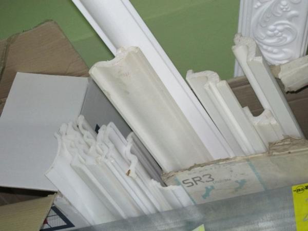 25#1082 Elementi decorativi in polistirolo e gesso in vendita - foto 8