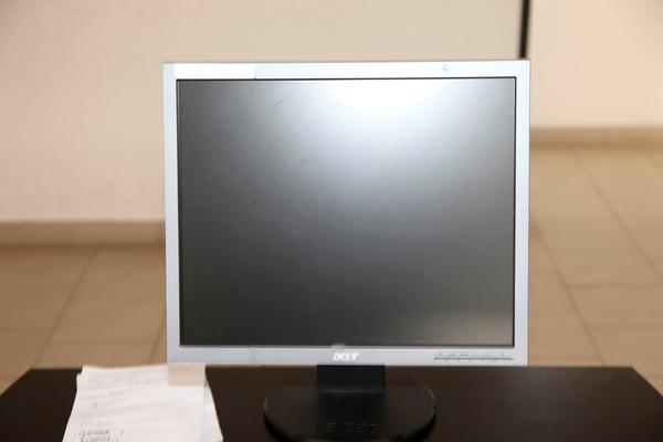 4#10890 Arredi d'ufficio e strumenti elettronici in vendita - foto 6