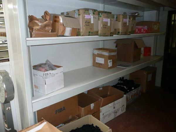 15#1114 Mobilio e scaffali in vendita - foto 1