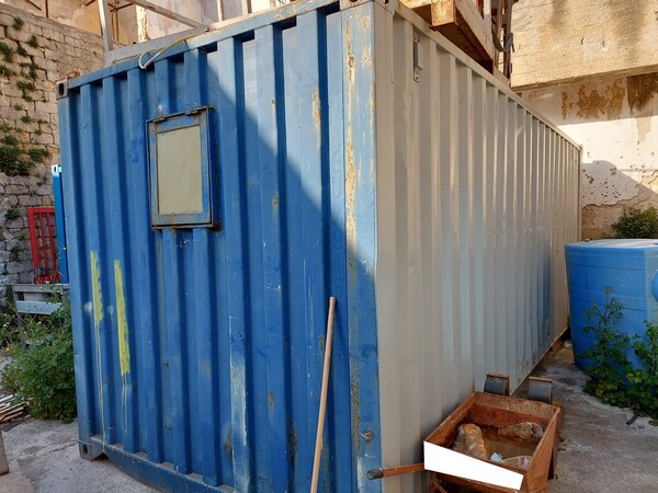 5#12020 Container in metallo, apparecchiature da lavoro con ricambi e indumenti da lavoro in vendita - foto 3