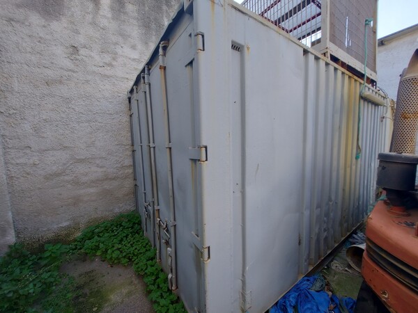 5#12020 Container in metallo, apparecchiature da lavoro con ricambi e indumenti da lavoro in vendita - foto 6