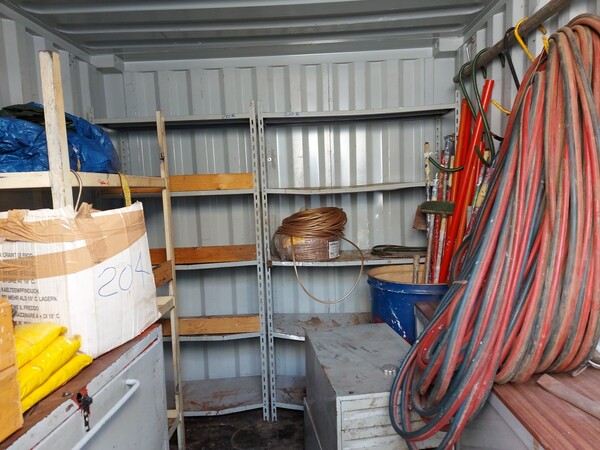 5#12020 Container in metallo, apparecchiature da lavoro con ricambi e indumenti da lavoro in vendita - foto 13