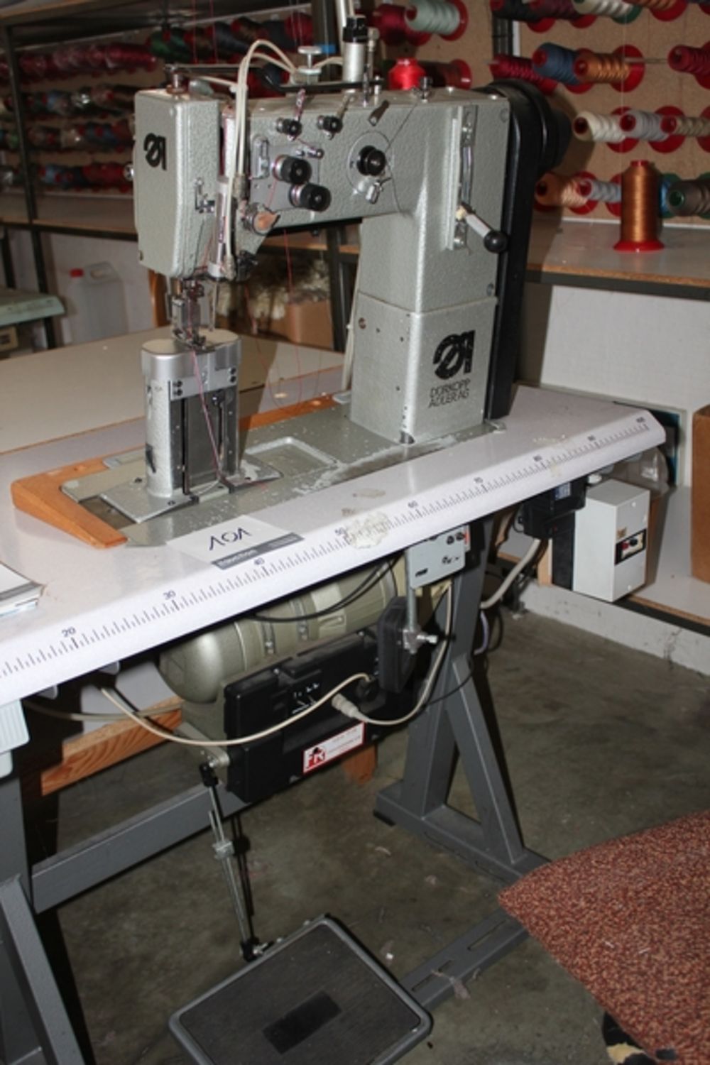 Lot Adler sewing machine