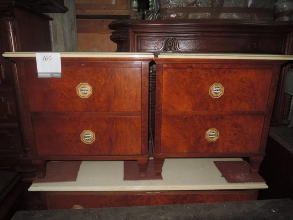 160#1317 Trittico in noce con maniglie in ottone in vendita - foto 2