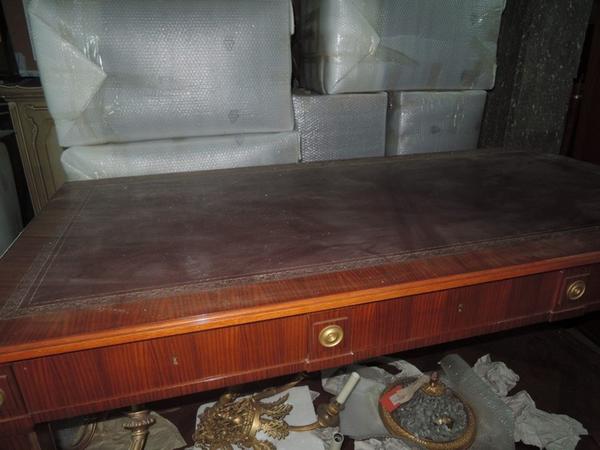 190#1317 Scrivania con piano in pelle 3 cassetti stile impero in vendita - foto 6