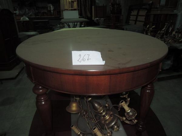 267#1317 Tavolo ovale allungabile con intarsio in noce in vendita - foto 1