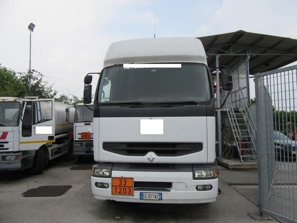 Autocarri in vendita