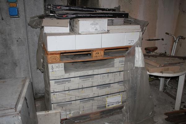 900#14550 Rimanenze magazzino e contenitori metallici per pietrisco in vendita - foto 13