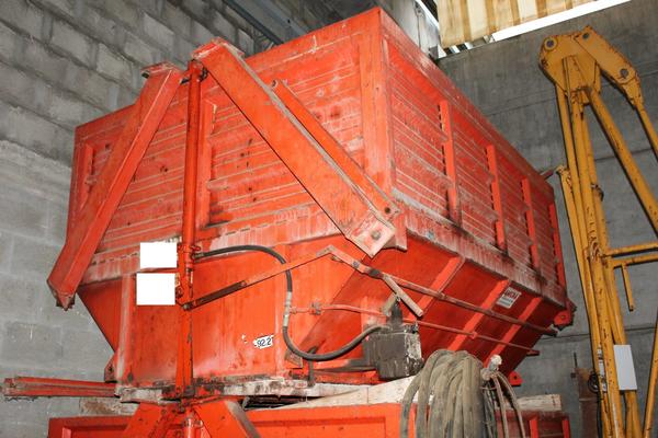900#14550 Rimanenze magazzino e contenitori metallici per pietrisco in vendita - foto 16
