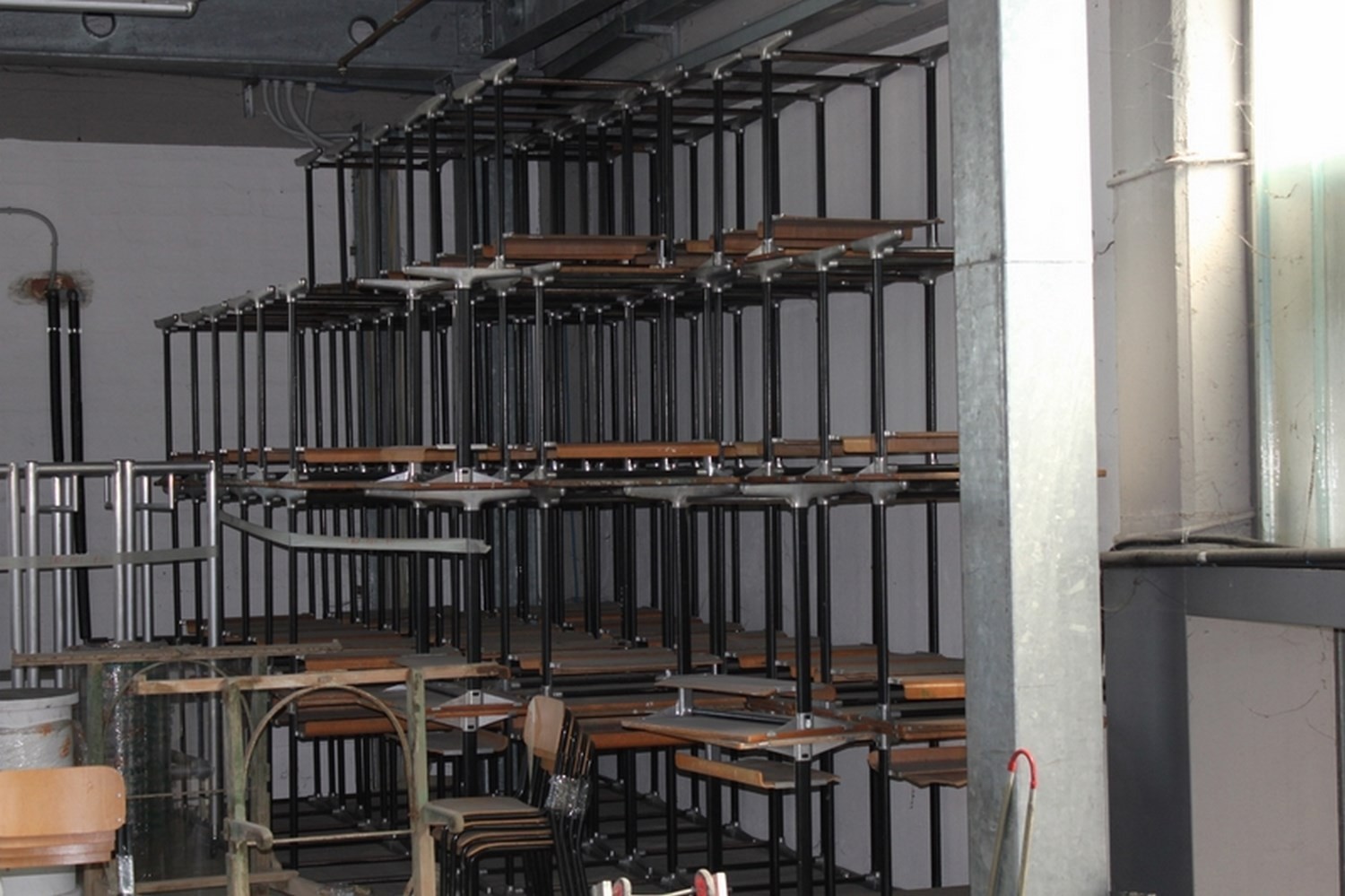Lot School desks